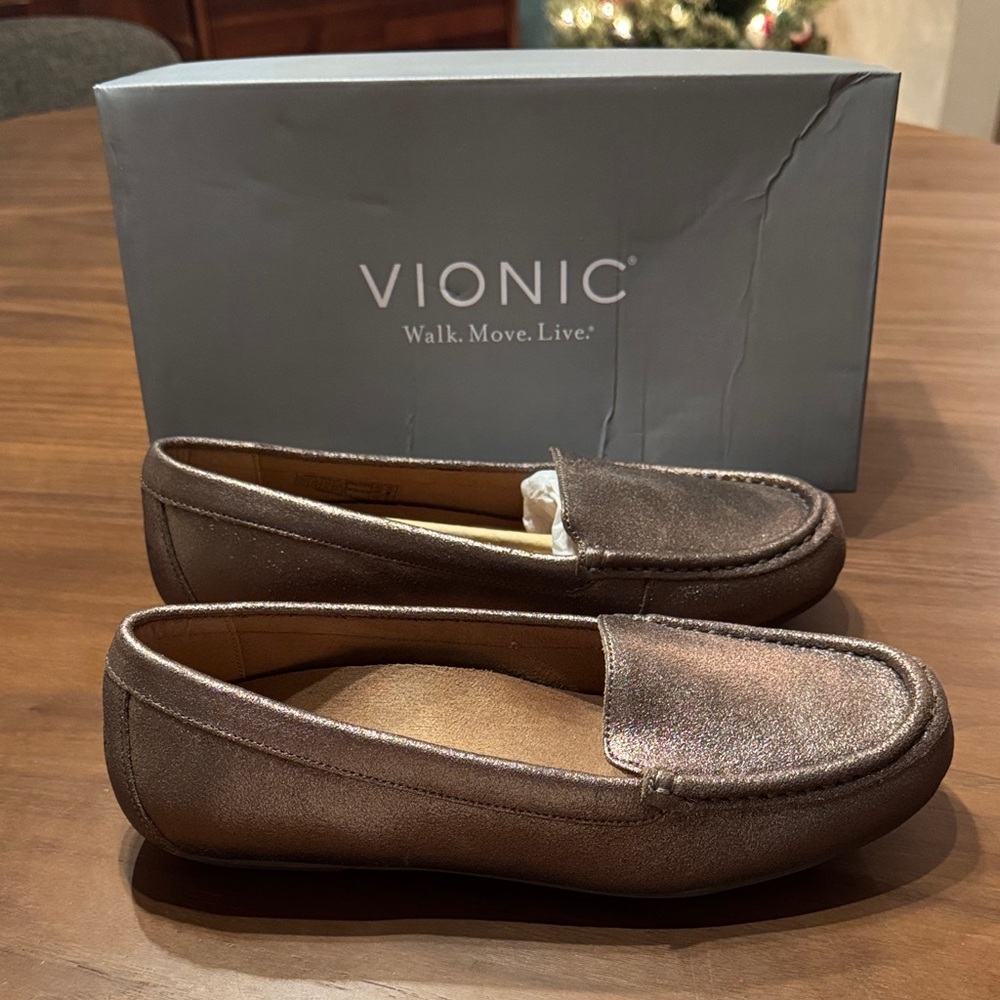 Vionic Women's Debbie Metallic Gold Loafers- 8.5, NIB